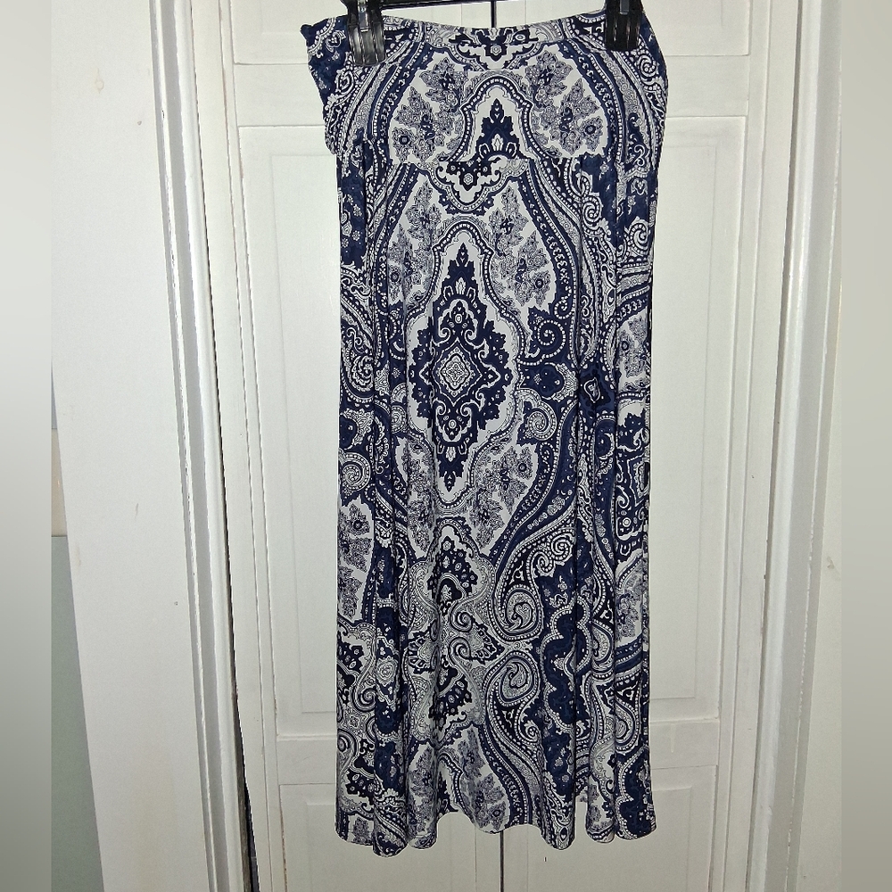 INC International Concepts Navy and White Paisley Maxi Skirt Or Dress